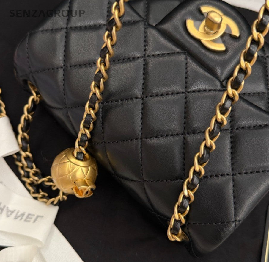 Chanel Classic Flap Chain Lambskin Crossbody Black Gold Women Fashion