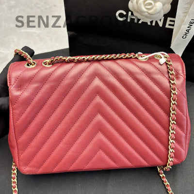 Chanel V-Quilted Flap Chain Shoulder Crossbody Bag Red Gold Hardware