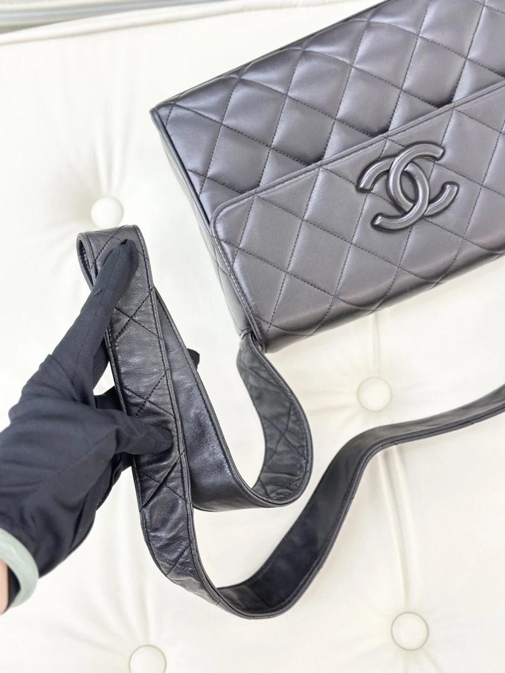 Chanel So Black Lambskin Diamond Shoulder Crossbody Bag Black Women S