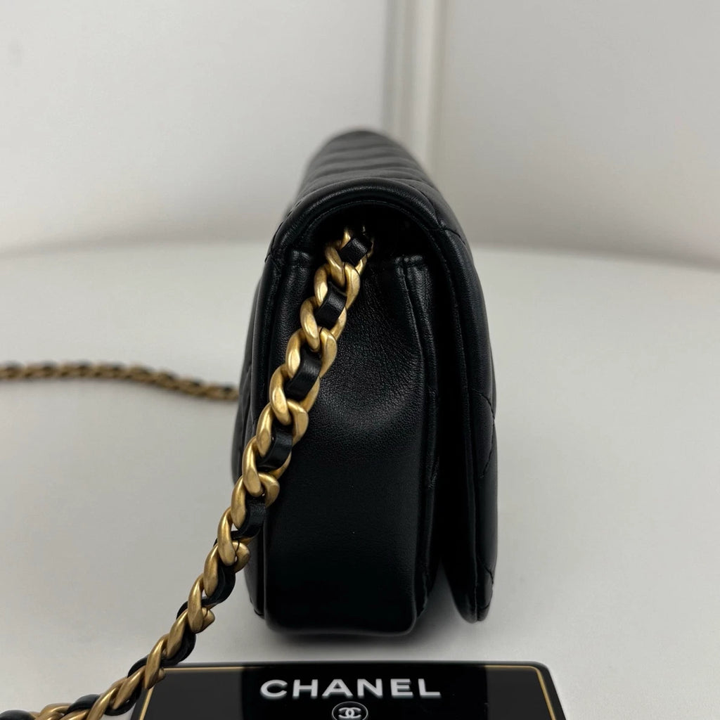 Chanel Diamond Chain Mini Shoulder Bag Black Gold Used Women Classic