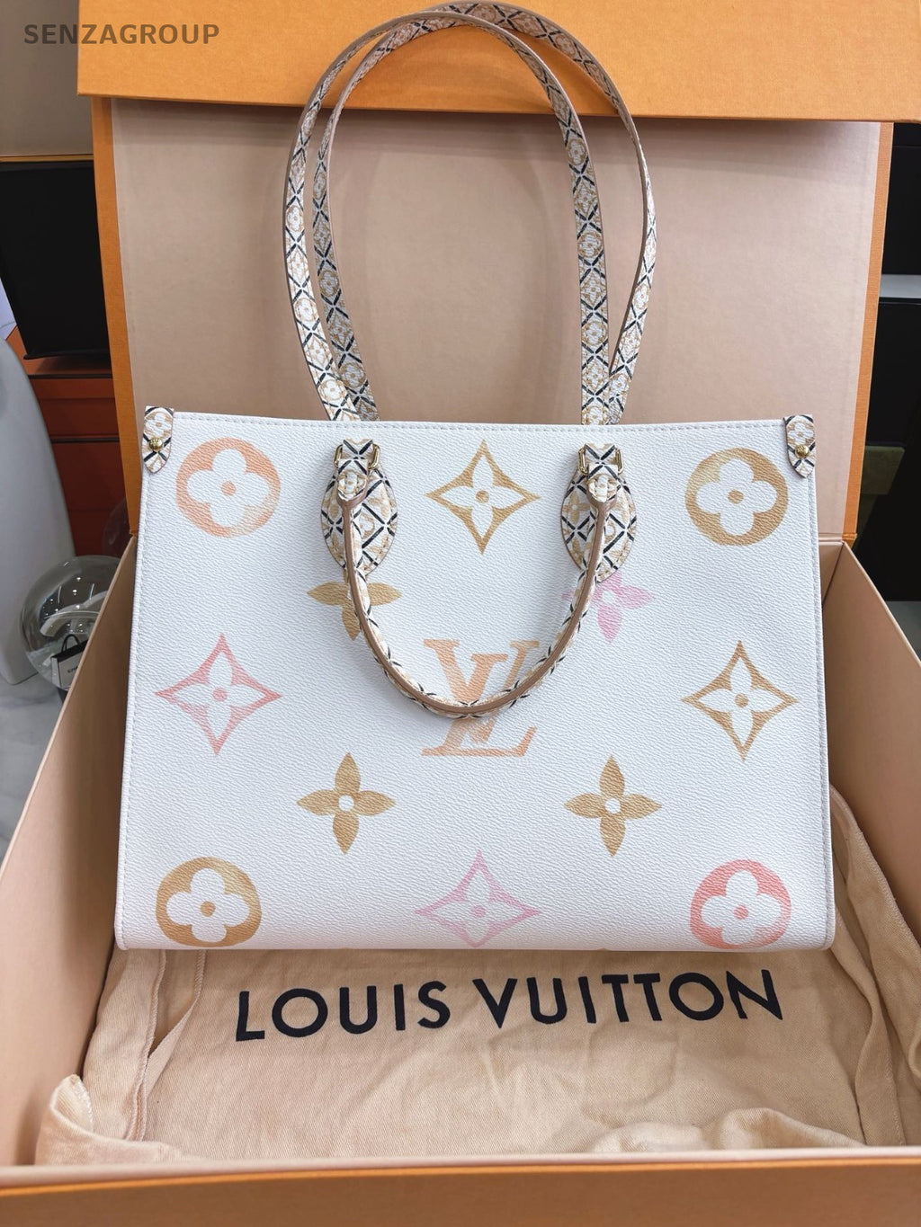 Louis Vuitton ONTHEGO MM Tote Monogram Summer Edition Handbag Women White