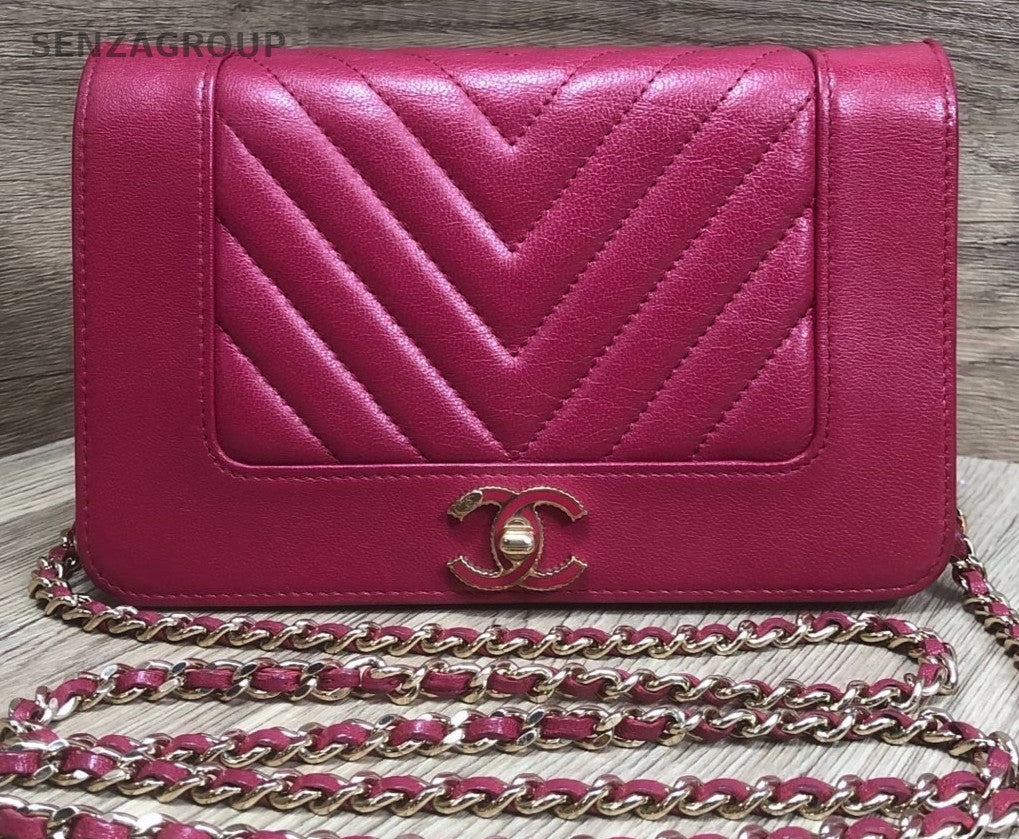 Chanel WOC Chain Shoulder Bag Red Gold Used Women Classic Designer