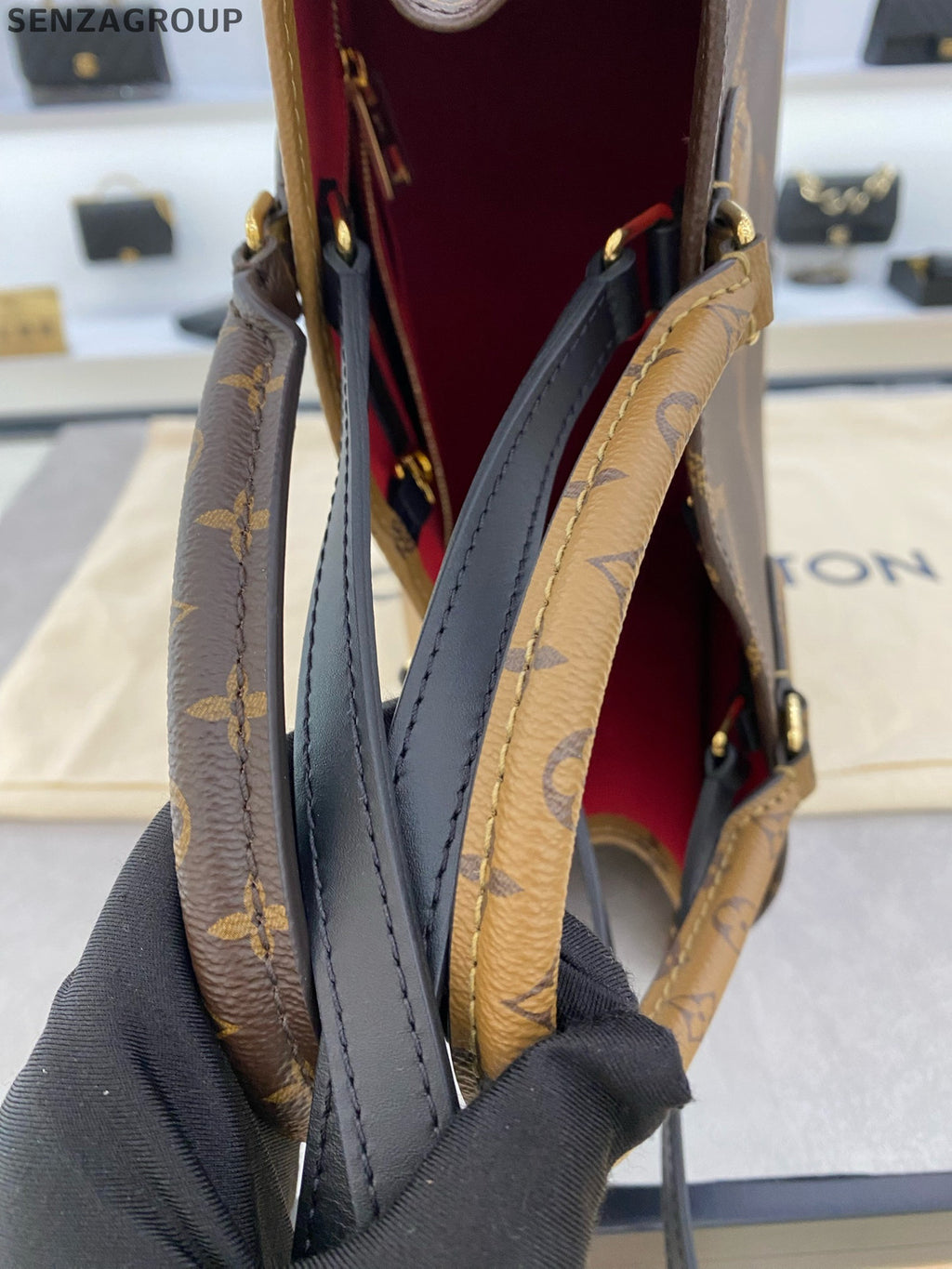Louis Vuitton OnTheGo MM Monogram Tote Bag - Classic Women's Handbag