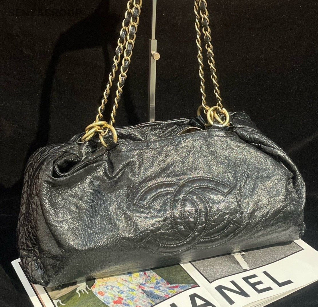 Chanel CC Chain Shoulder Bag Black Gold Used Women Classic Fashion