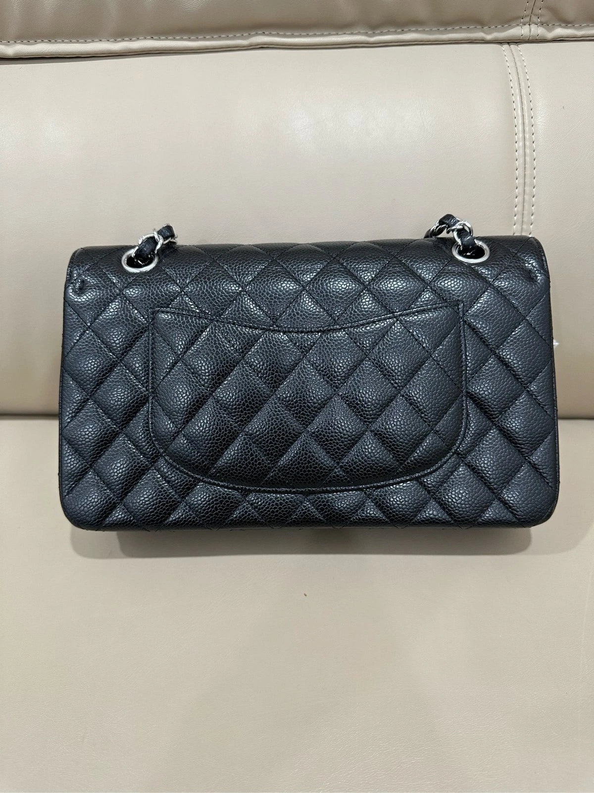CHANEL Classic Flap Medium Black Leather Shoulder Bag For Women