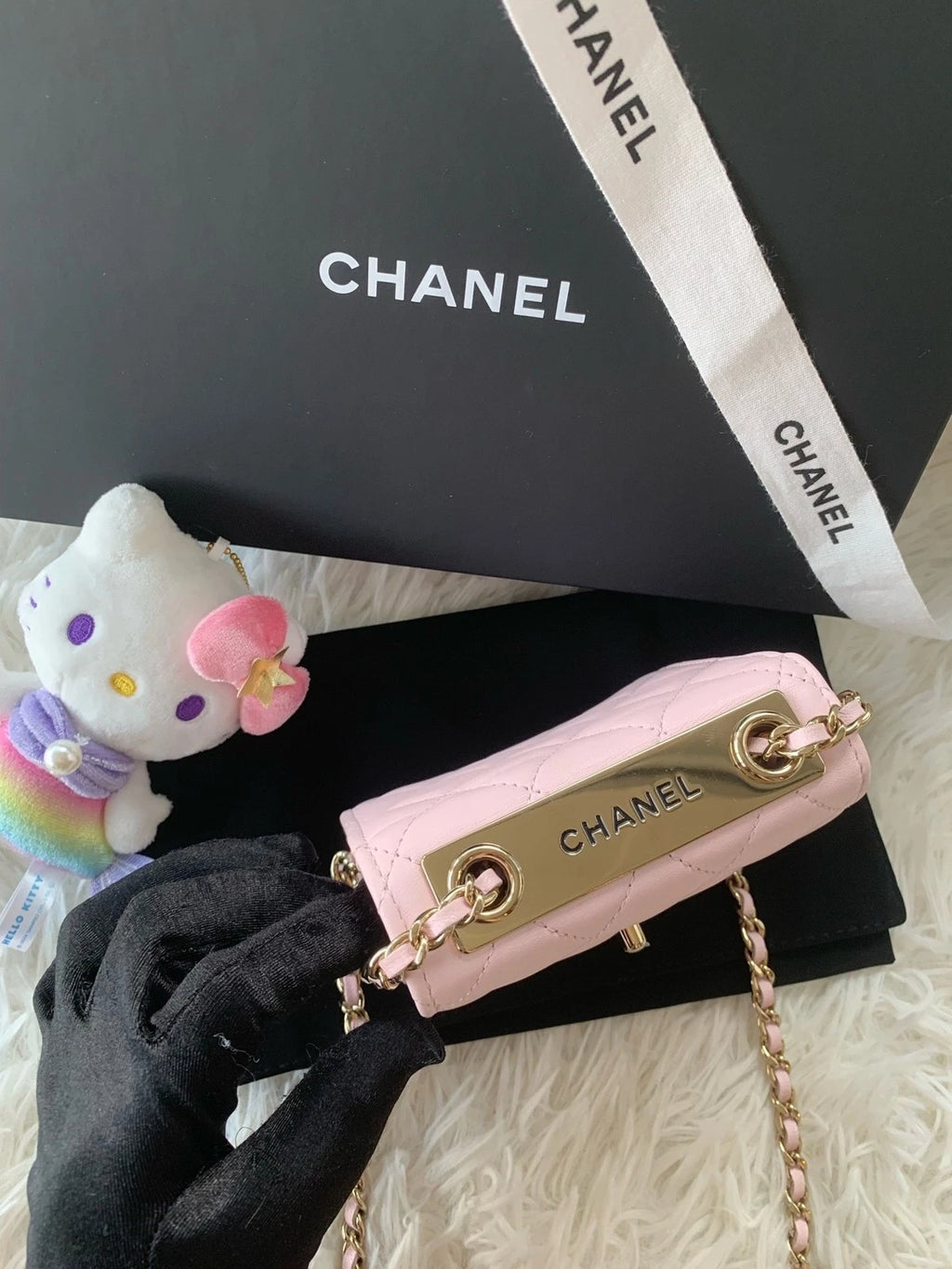 CHANEL Trendy CC Mini Woc Sakura Pink Shoulder Crossbody Bag Women