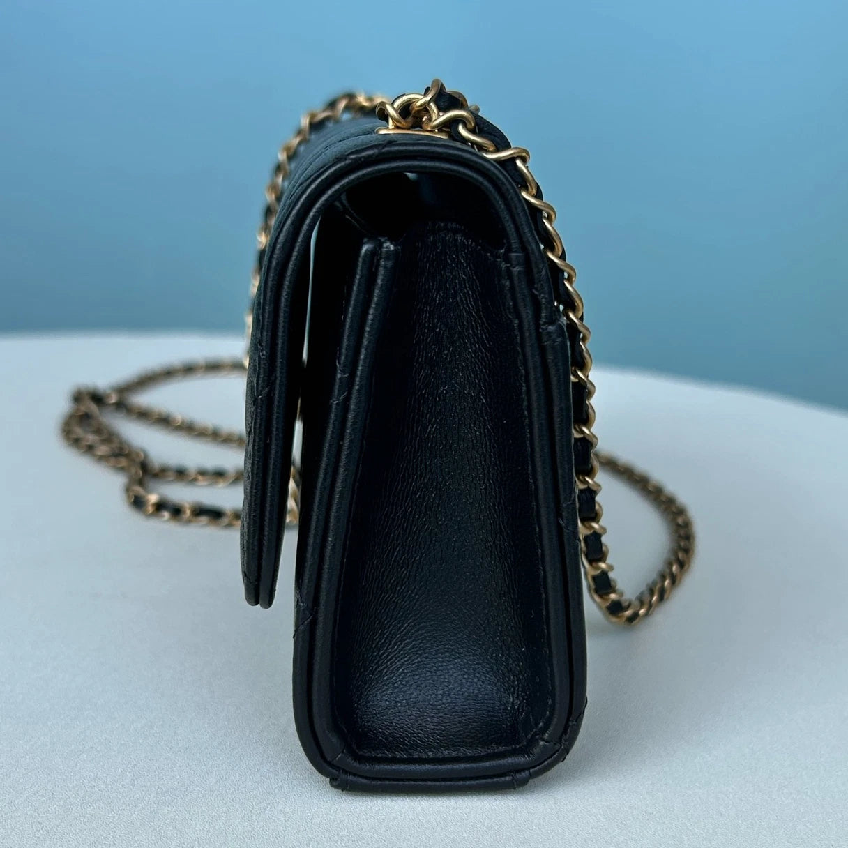 Chanel Lambskin Chain Shoulder Crossbody Diamond Black Gold Women Classic