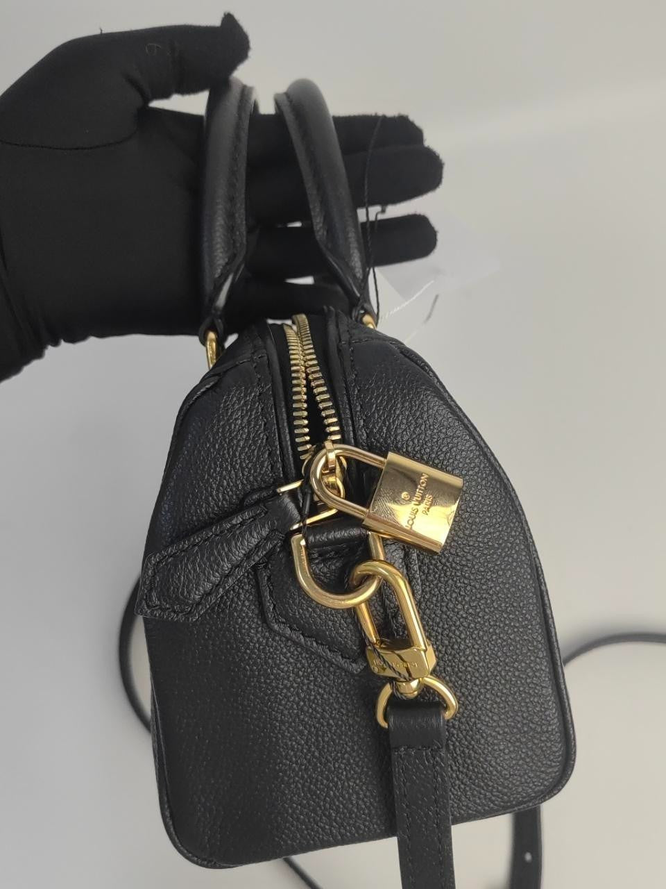 SJ0001 LV speedy 20 black