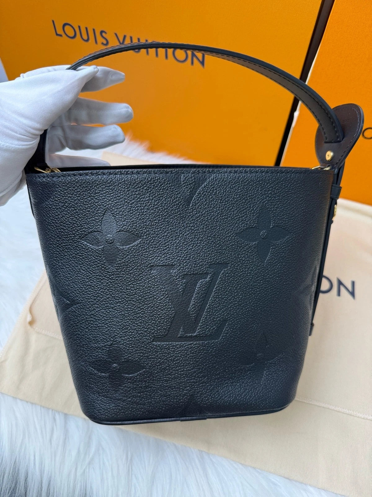 Authentic Louis Vuitton Black Leather All In BB Bucket Bag For Women
