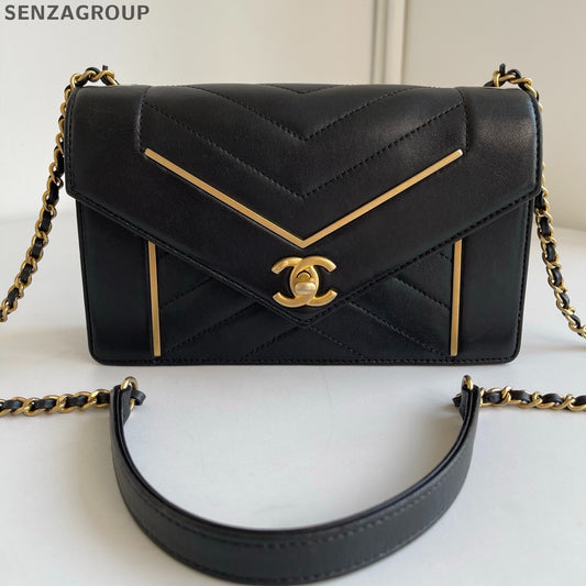 Chanel Calfskin Chain Shoulder Bag Crossbody Black Gold Chevron Women Classic