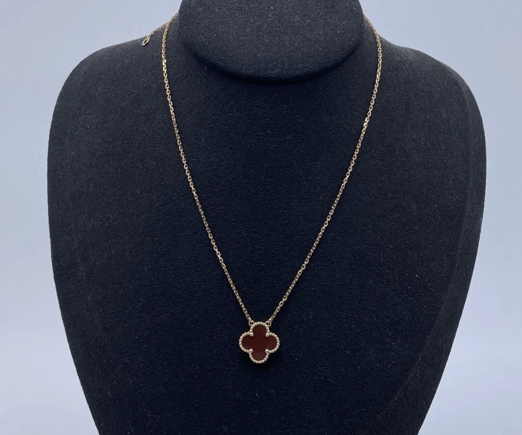 Van Cleef &amp; Arpels Vintage Alhambra Pendant Necklace 18k Gold Red Carnelian