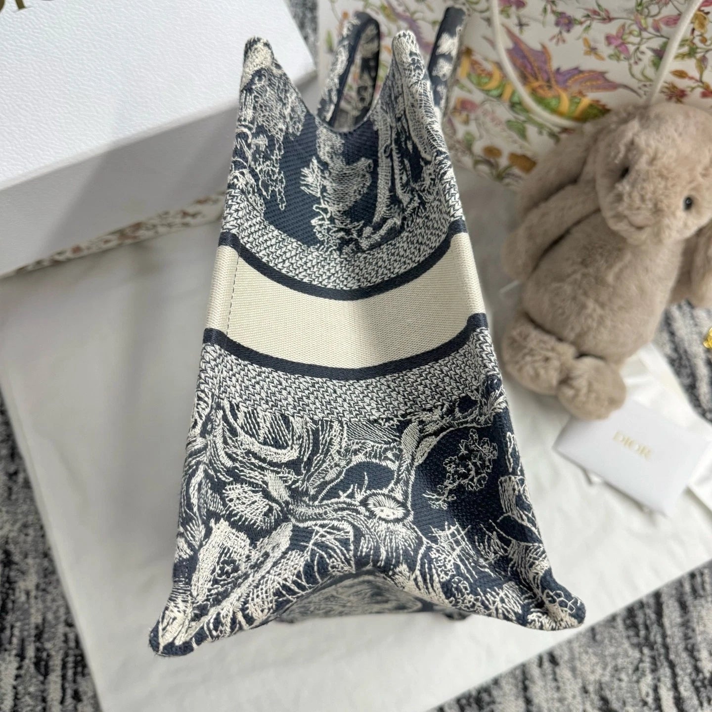 Authentic Dior Canvas Medium Zoo Print Tote Bag For Women
