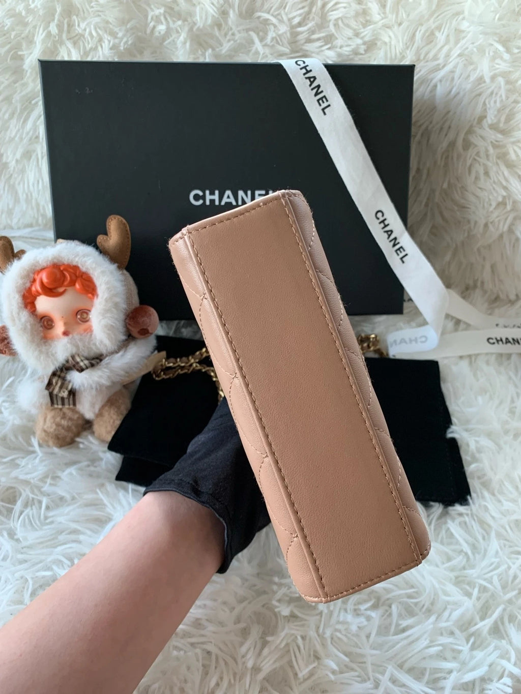 Chanel Kelly Pearl Handle Lambskin Shoulder Handbag For Women