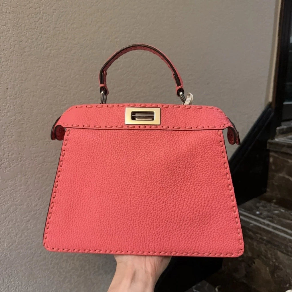 Fendi Peekaboo Iseeu Solid Shoulder Handbag For Women