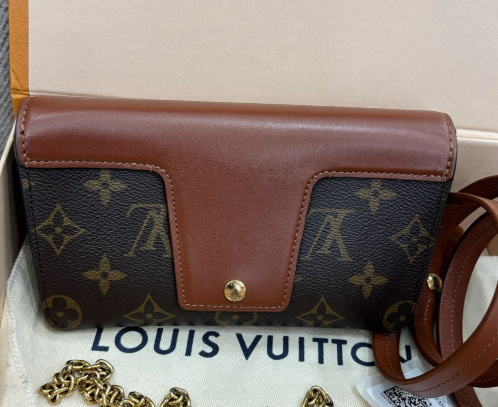 Louis Vuitton Padlock On Strap Chain Shoulder Bag Crossbody Brown Gold Women