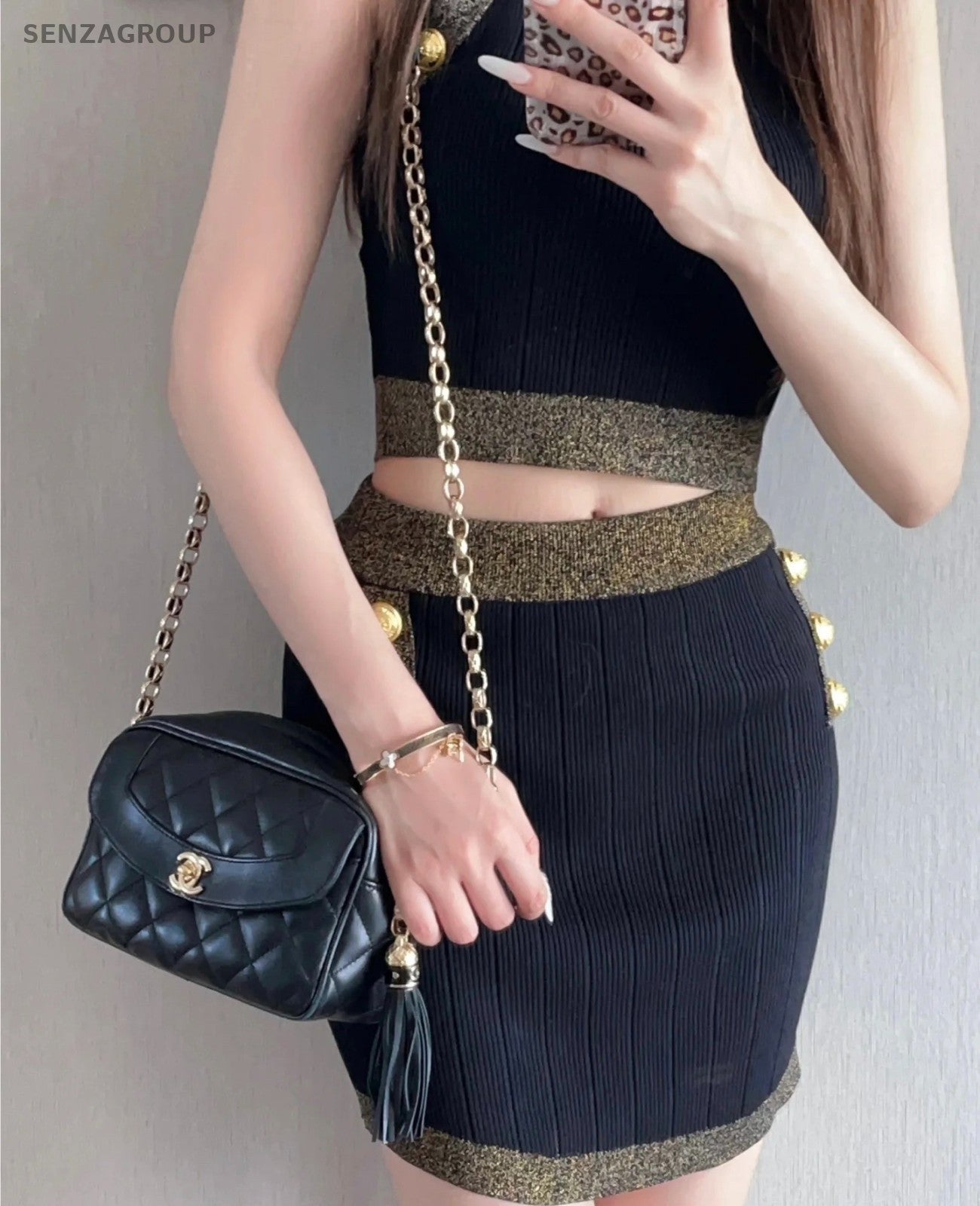 CHANEL Black gold carved tassel Camera bag Chain Shoulder bag Women