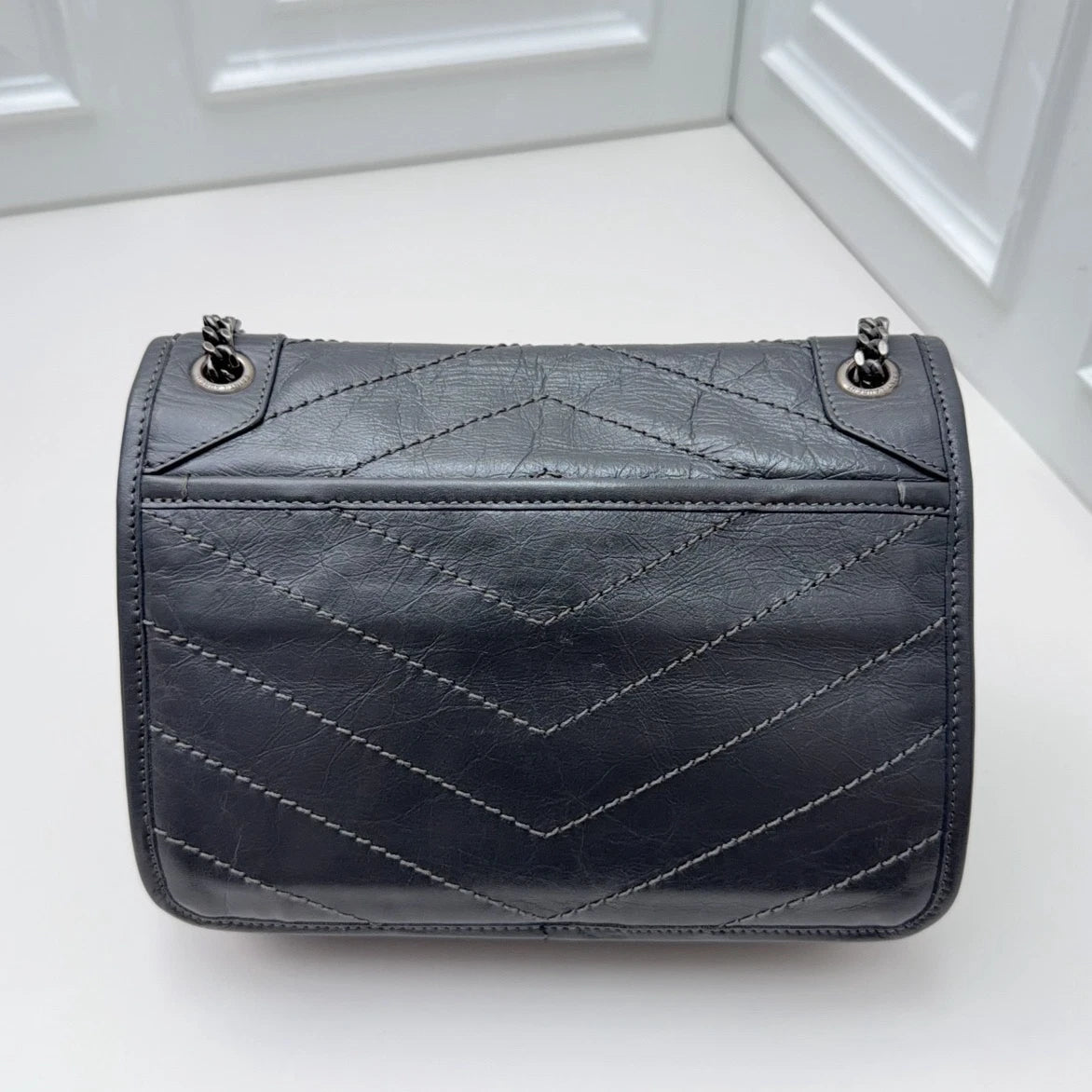 Saint Laurent Niki Gray Silver Shoulder Bag Crossbody Excellent