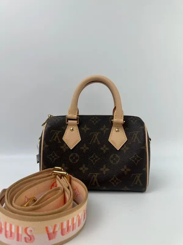 #001 - SJ0001 LV Speedy 20 with Peach Coloradjustable shoulder strap