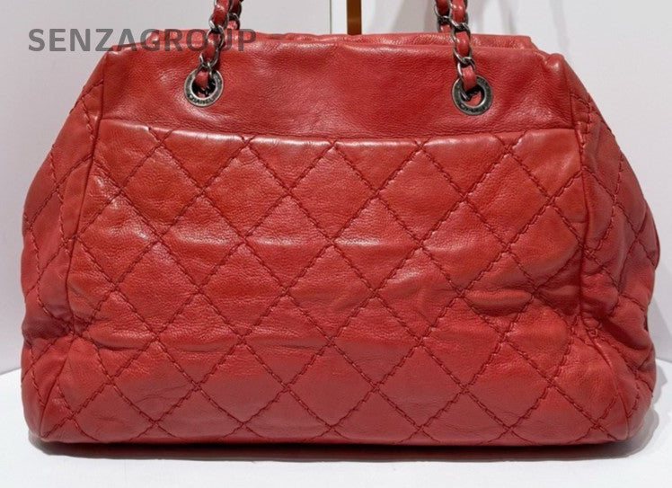 Chanel Diamond Pattern Chain Shoulder Bag Red Silver Used Women Classic Vintage