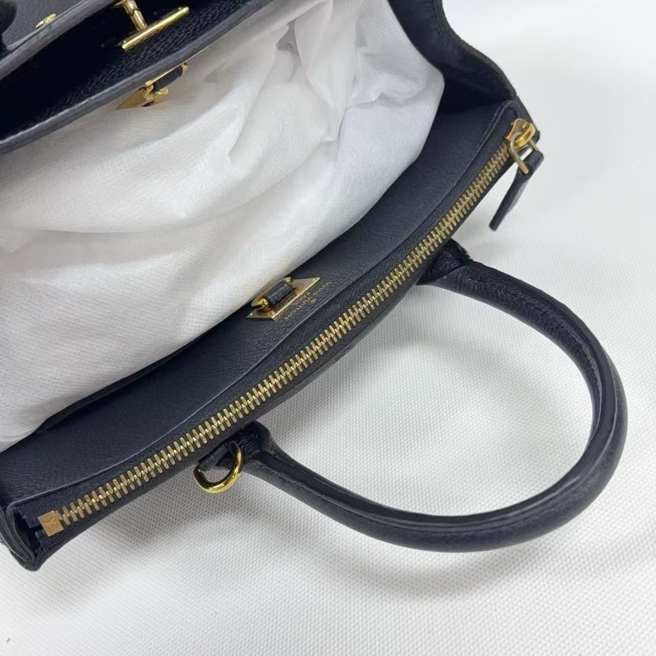 Louis Vuitton City Black Silver Zipper Handbag Women's Classic Fashion