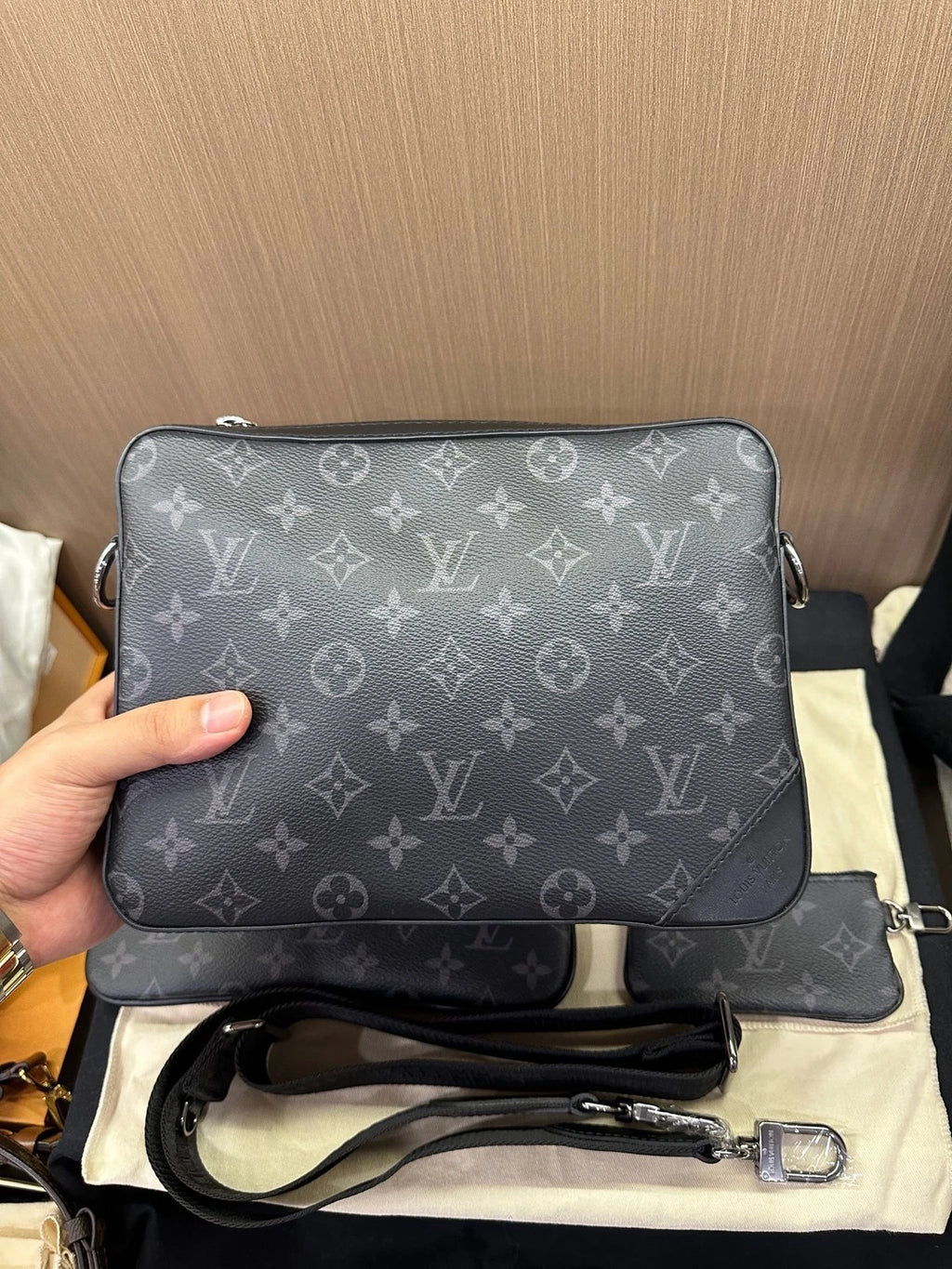 Louis Vuitton Black Trio 3-in-1 Crossbody Messenger Bag For Women