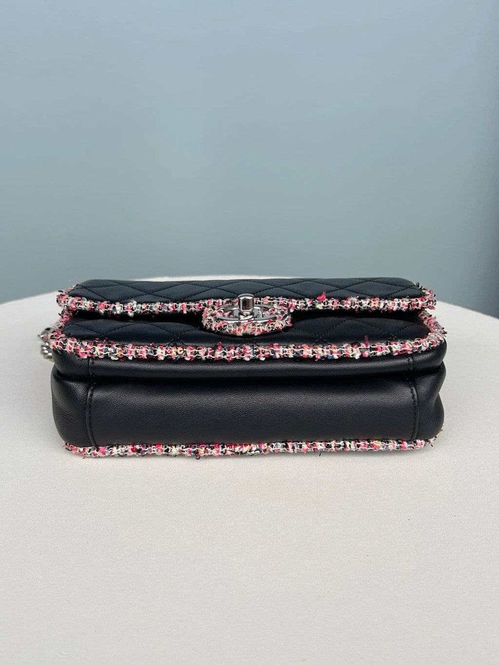 Chanel Classic Flap Crossbody Shoulder Bag Black Lambskin Women Classic