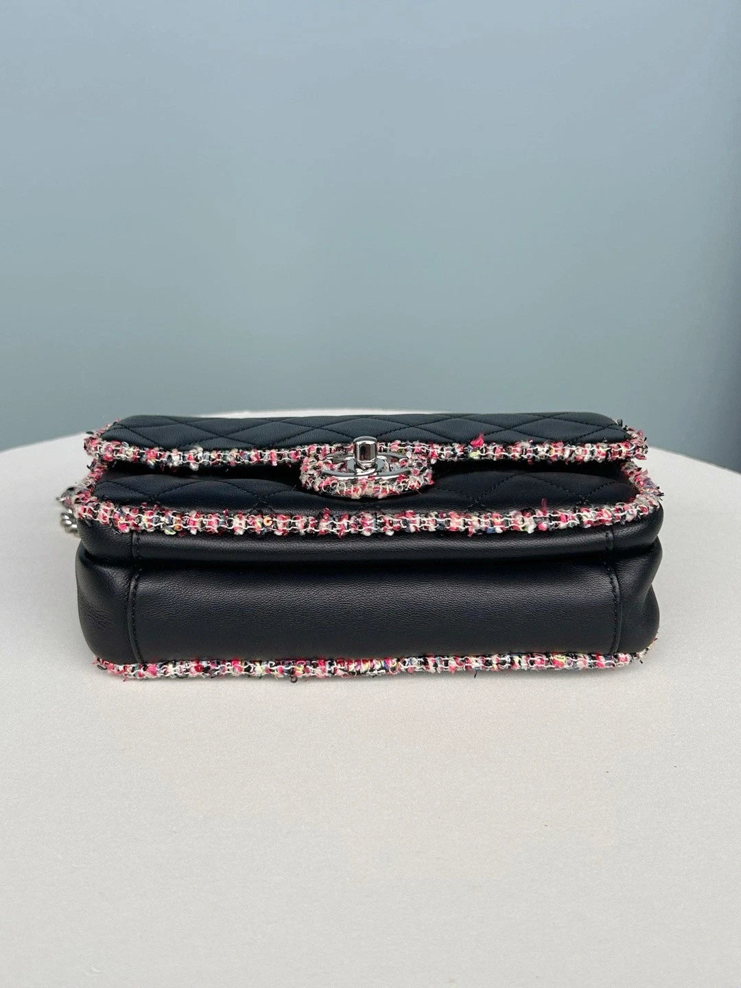 Chanel Classic Flap Crossbody Shoulder Bag Black Lambskin Women Classic