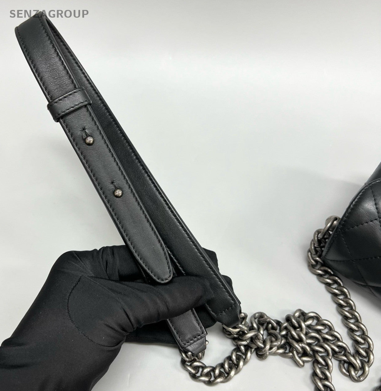 Chanel Diamond Box Chain Crossbody Black Silver Used Women Classic