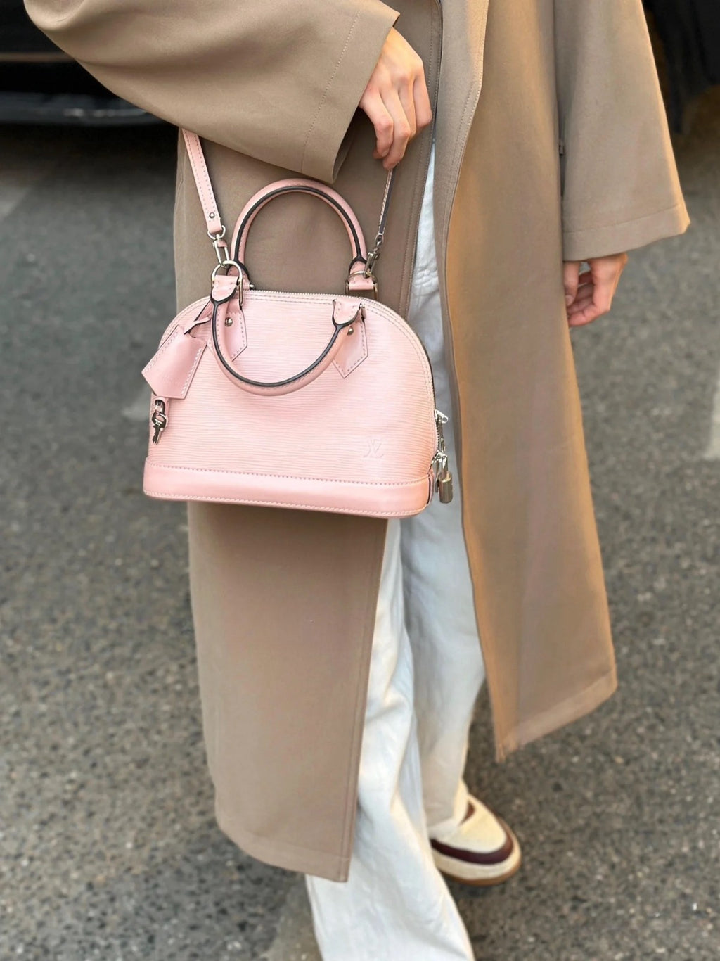 Louis Vuitton Alma bb Epi Leather Handbag 2WAY Shoulder bag Sakura Pink Women