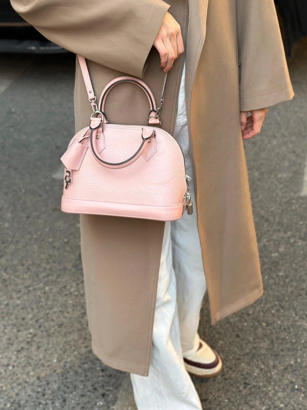 Louis Vuitton Alma bb Epi Leather Handbag 2WAY Shoulder bag Sakura Pink Women