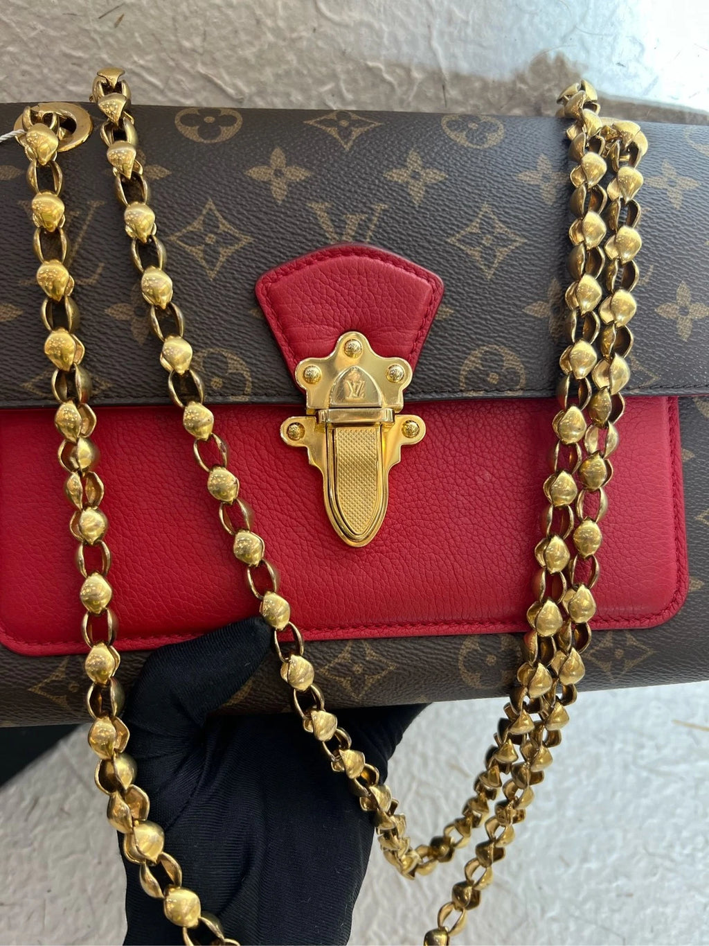Louis Vuitton Victoire Chain Shoulder Bag For Women