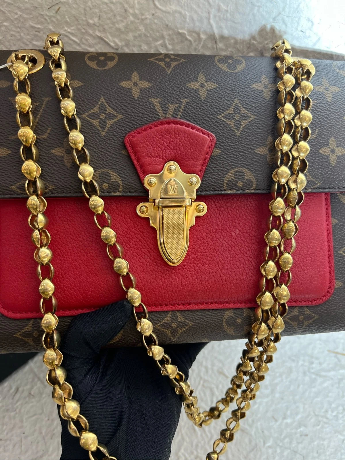 Louis Vuitton Victoire Chain Shoulder Bag For Women