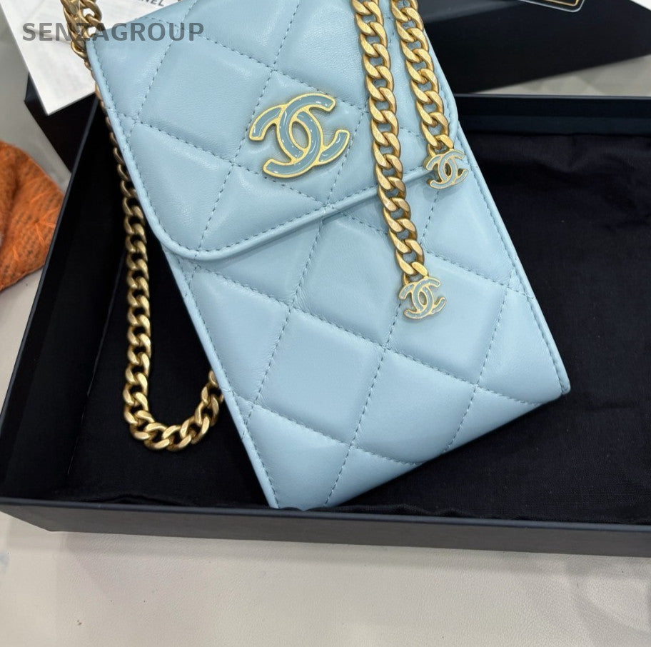 CHANEL CC Enamel clasp Phone case Chain Shoulder bag Almost Brand NEW