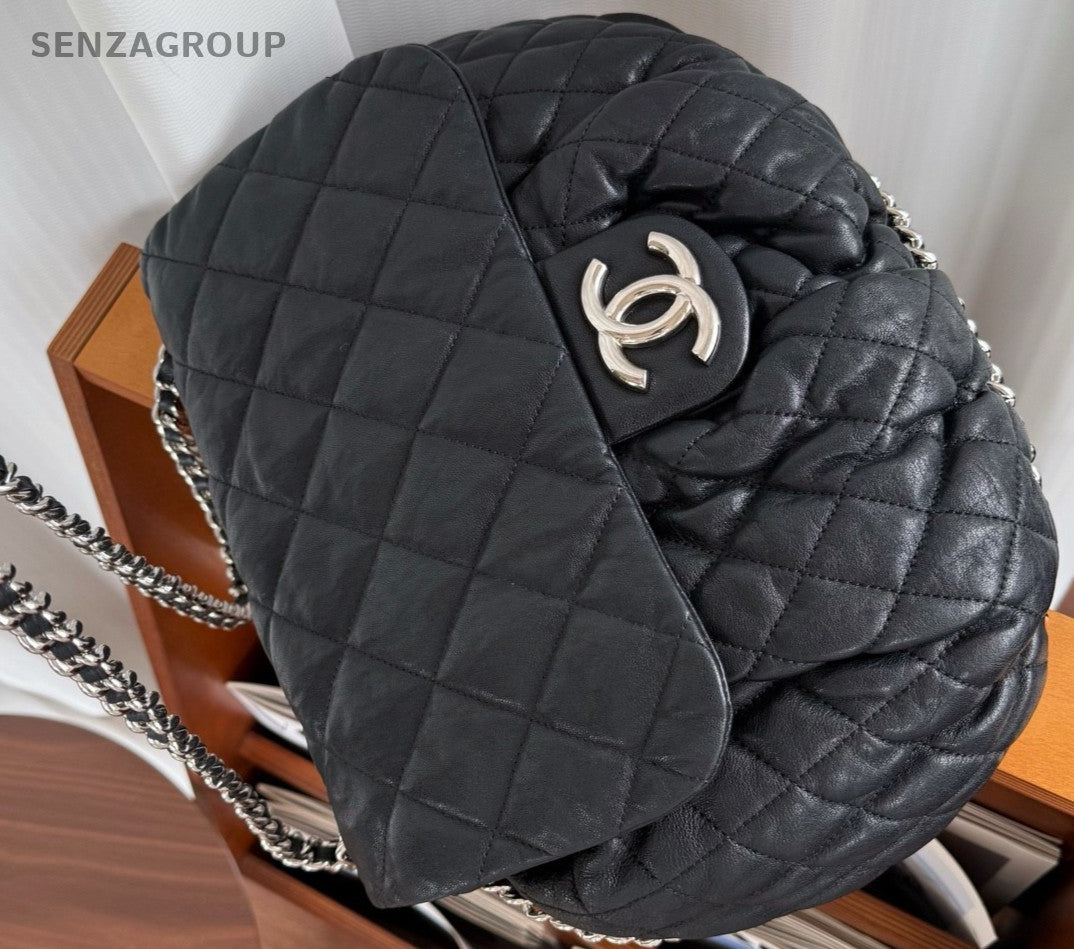 CHANEL Chain Around Shoulder bag Black silver Calfskin