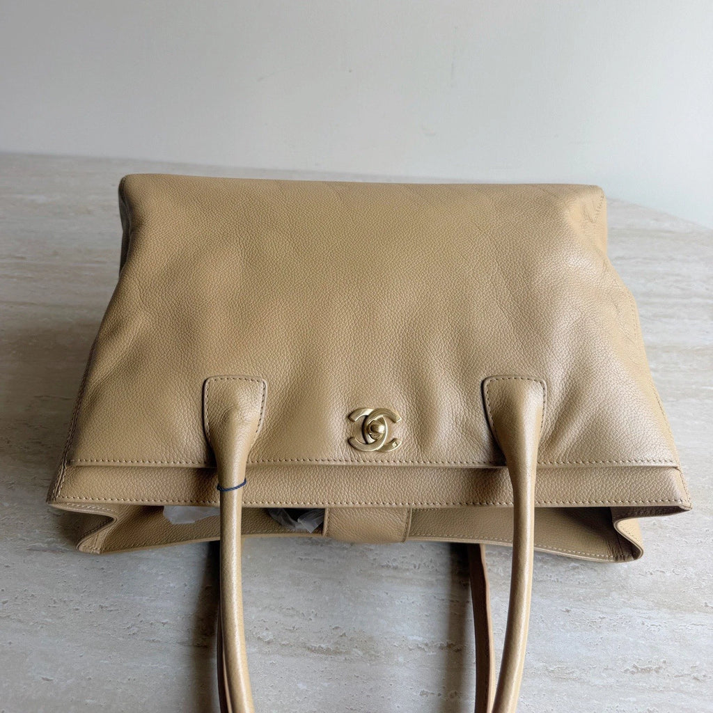 Chanel Cerf Calfskin Leather Tote Beige Handbag Gold Hardware Turn Lock