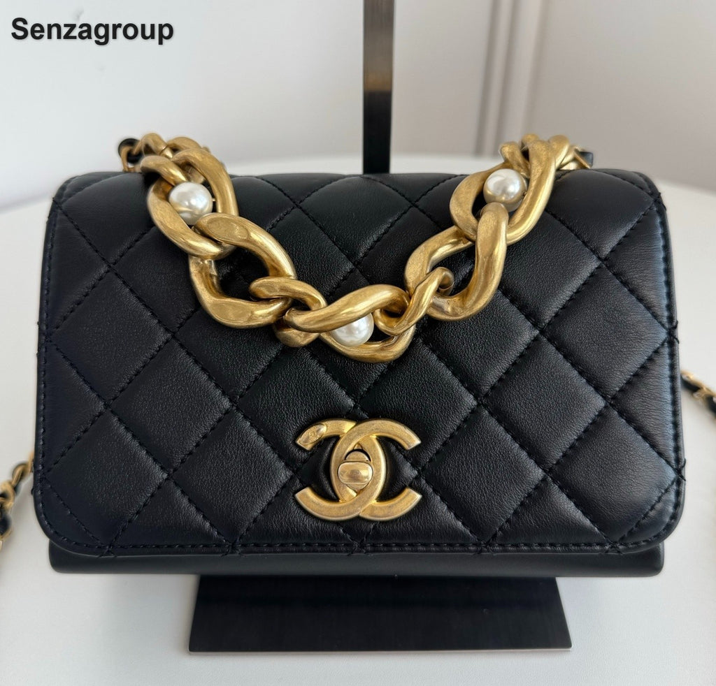 Chanel Diamond Chain Calfskin Top Handle Shoulder Crossbody Black Gold Women