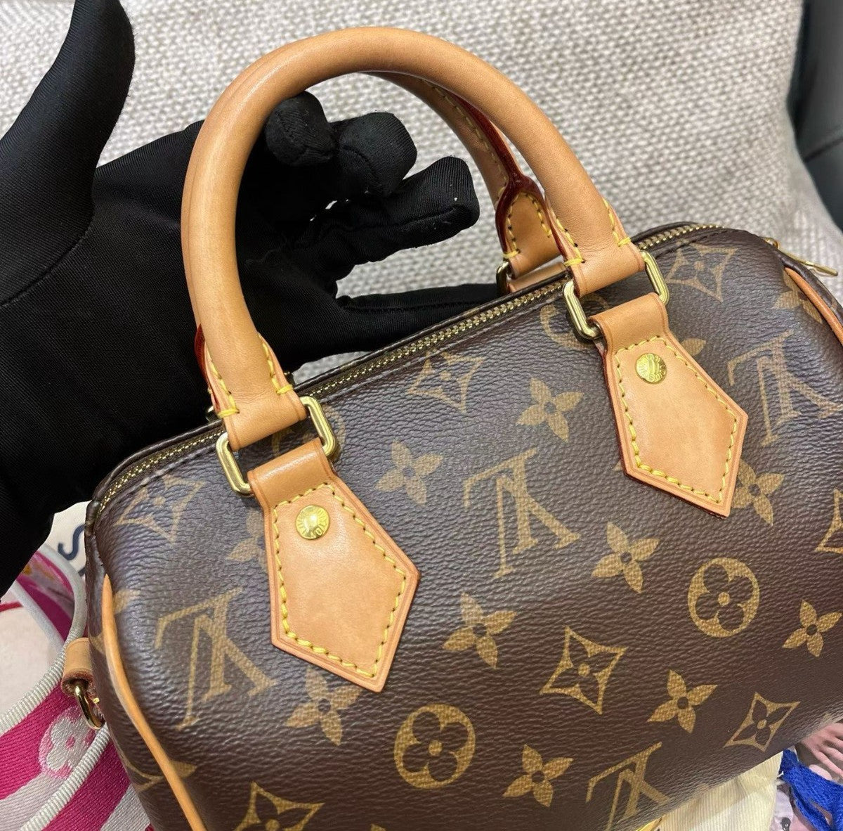 Louis Vuitton Speedy20 Monogram Top Handle Crossbody Brown Gold Women Classic