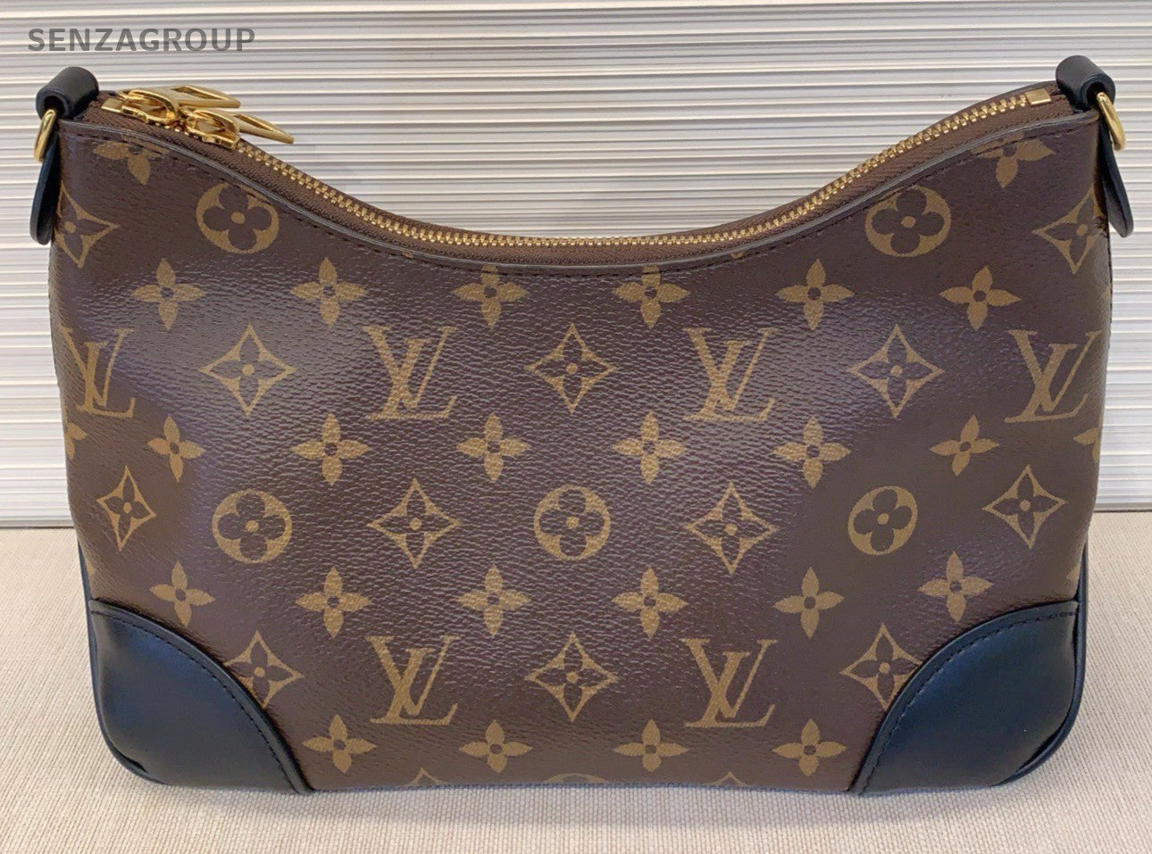 Louis Vuitton Monogram Chain Shoulder Bag Crossbody Brown Gold Women Classic