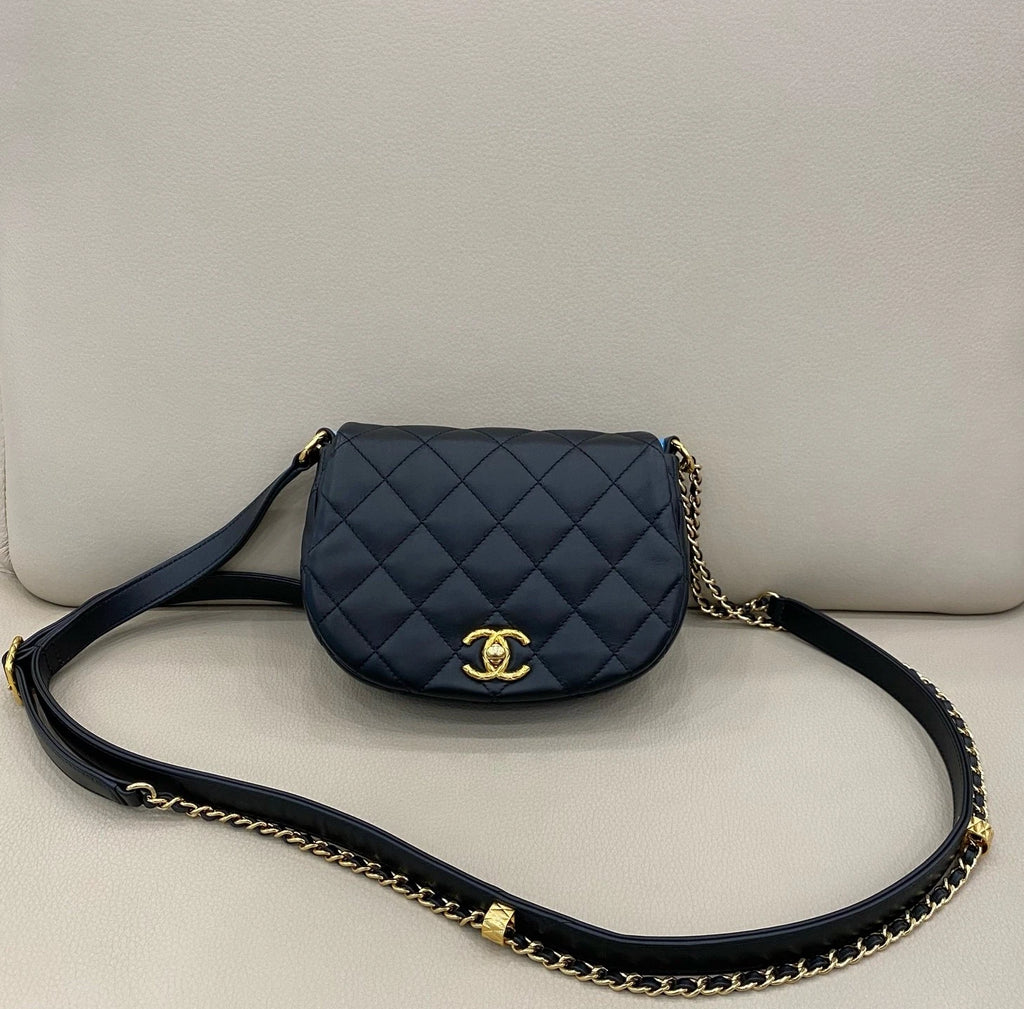 Chanel Saddle Lambskin Black Gold Shoulder Bag Excellent