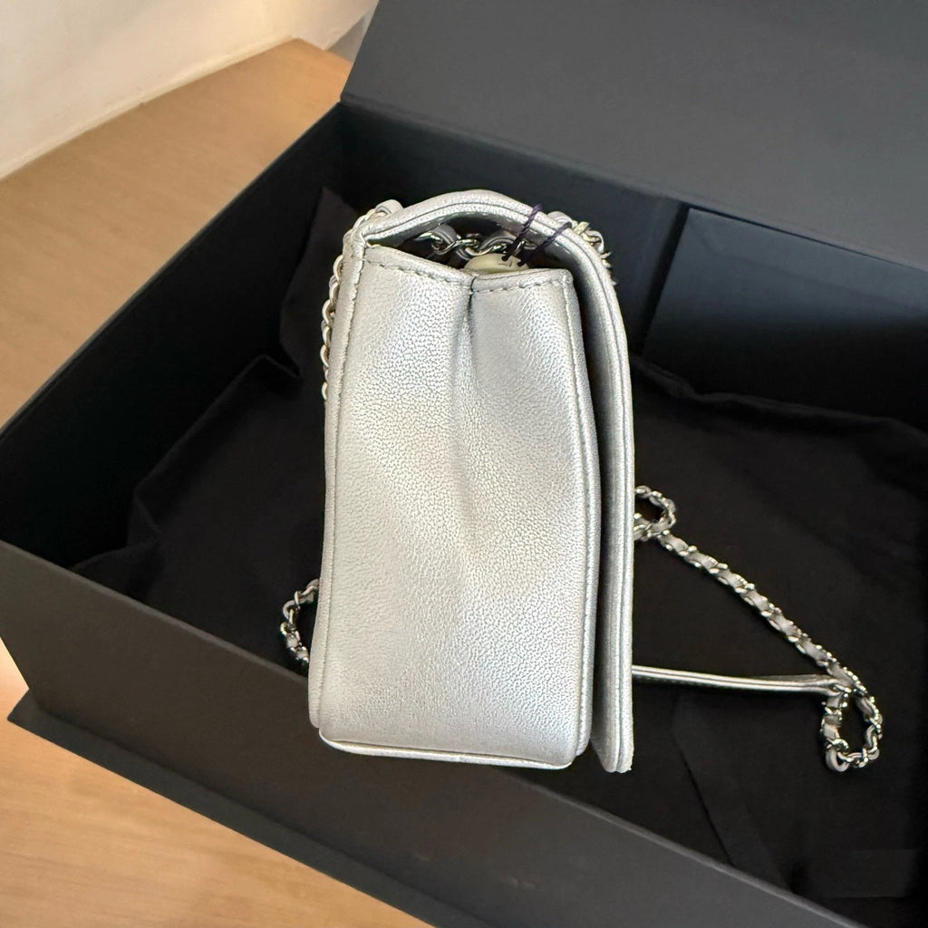 Chanel Classic Flap Chevron Chain Shoulder Bag Crossbody Bag Silver Women
