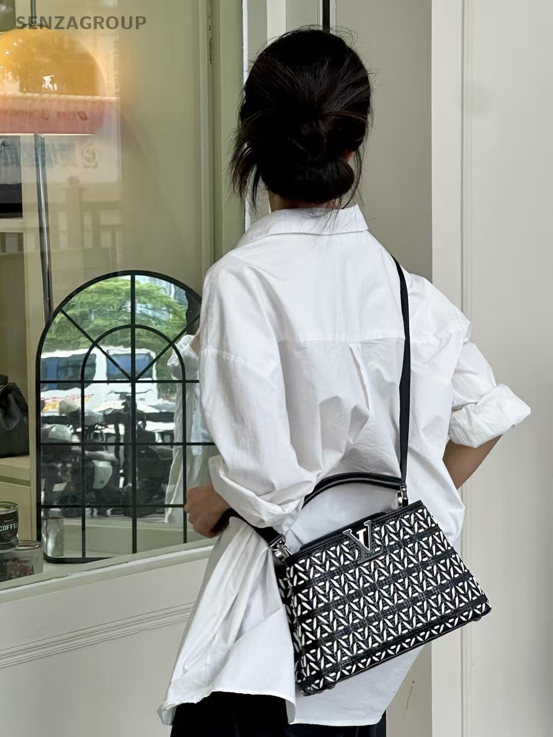 Louis Vuitton Capucines BB Top Handle Shoulder Crossbody Bag Black White Women