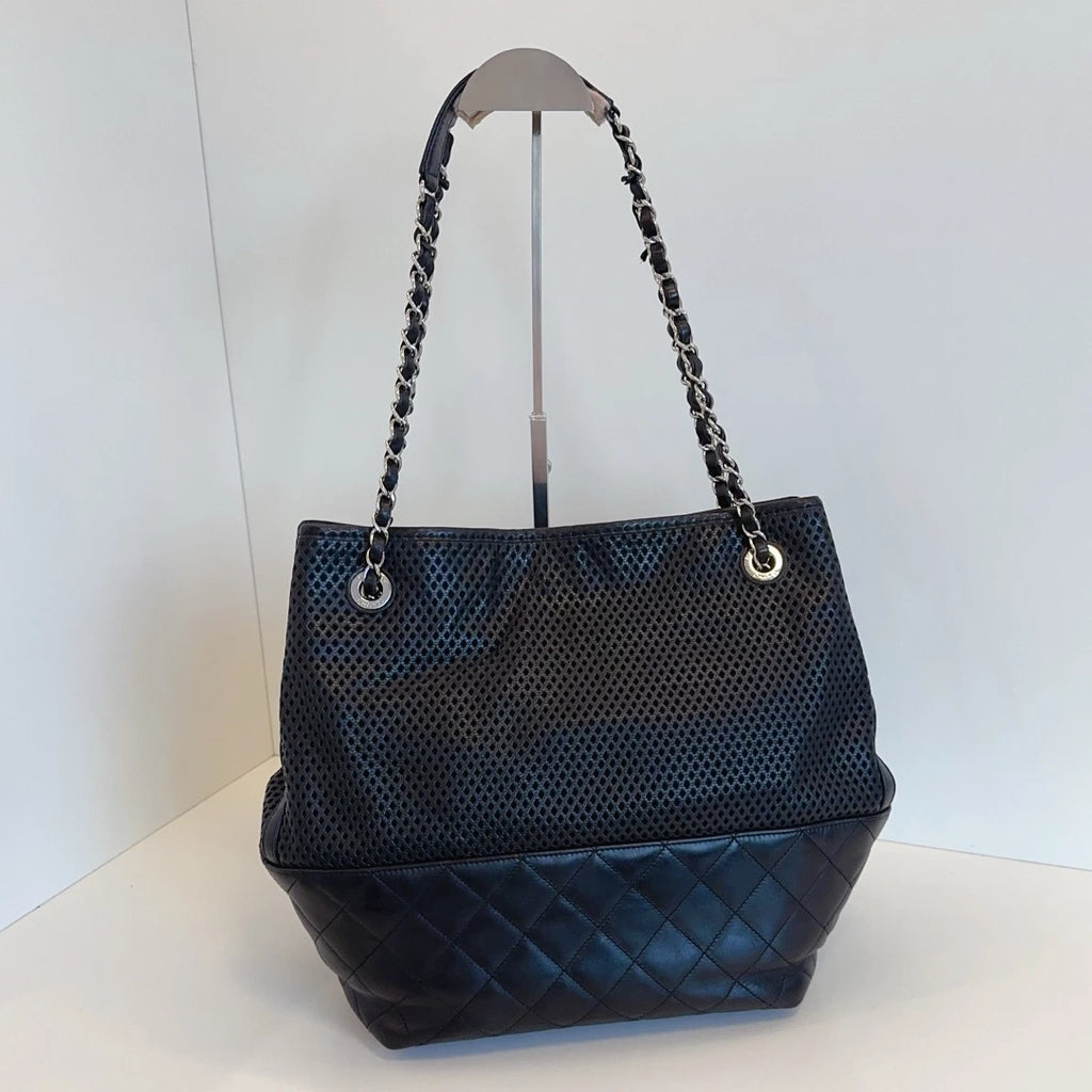 Chanel Tote Calfskin Diamond Chain Shoulder Bag Black Silver Women Fashion