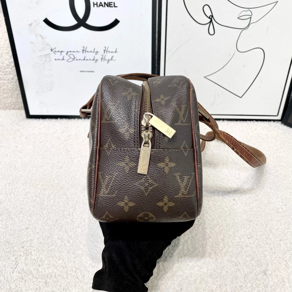 Louis Vuitton Vintage Monogram Canvas Handbag For Women