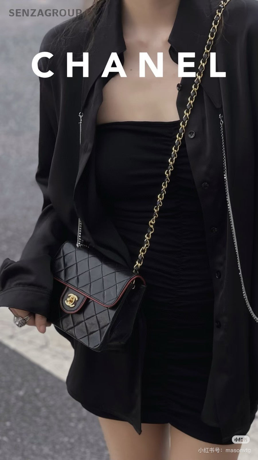 CHANEL Vintage Chain Crossbody bag Black gold
