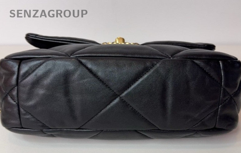 Chanel 19 CC Logo Diamond Pattern Chain Shoulder Bag Black Gold Women Classic