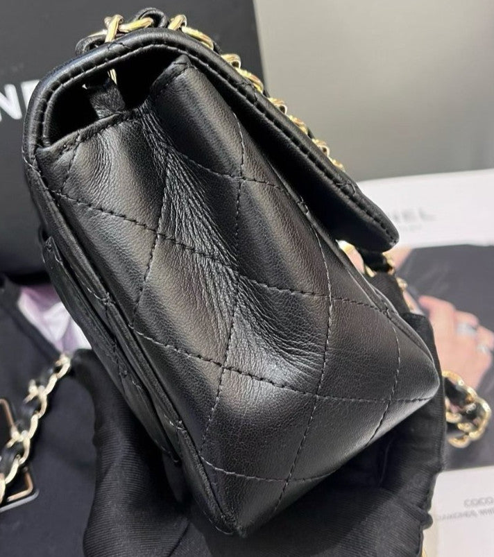 Chanel Diamond Chain Shoulder Bag Crossbody Black Gold Women Designer Classic