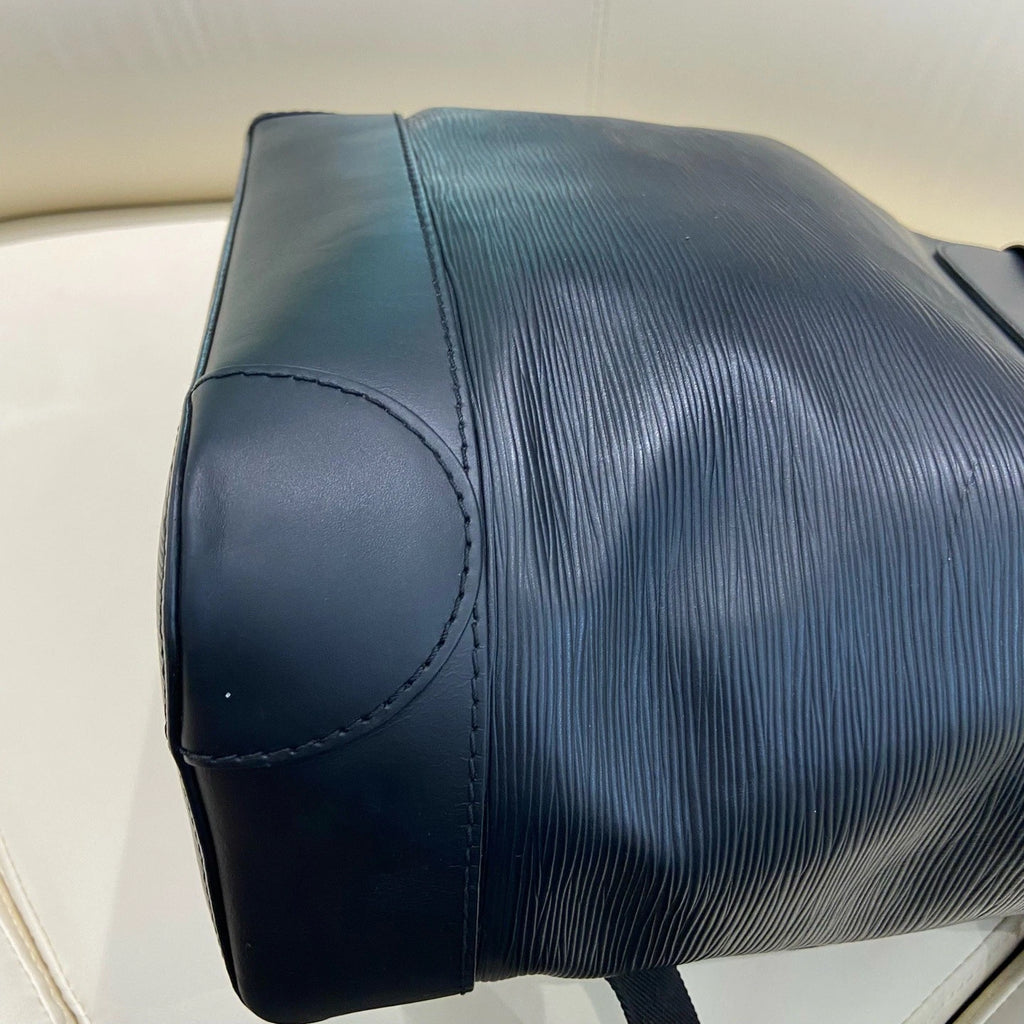 Louis Vuitton Steamer Epi Leather Black Handbag Backpack Silver Hardware