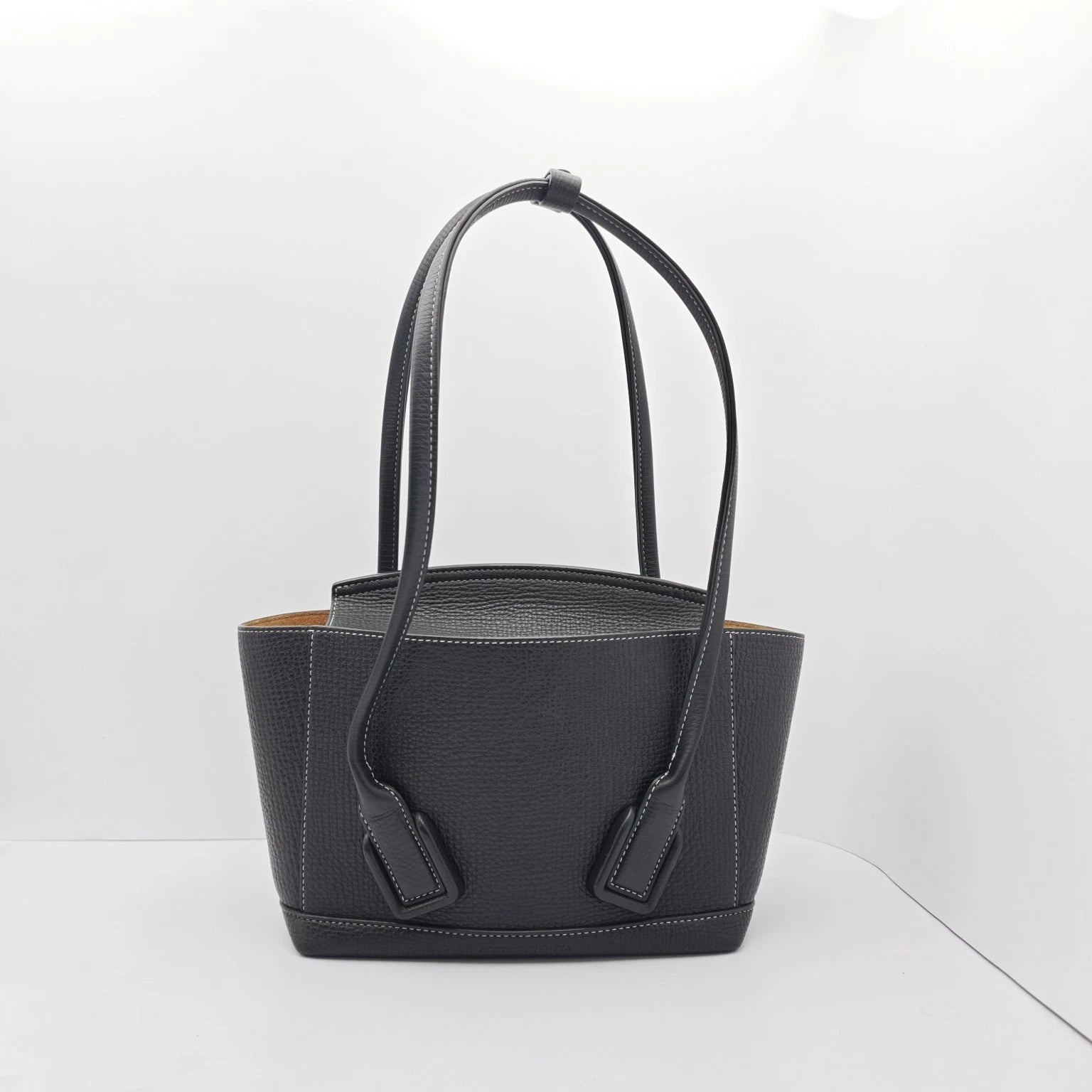 Bottega Veneta Black Woven Calfskin Arco33 PM Handbag Crossbody For Women