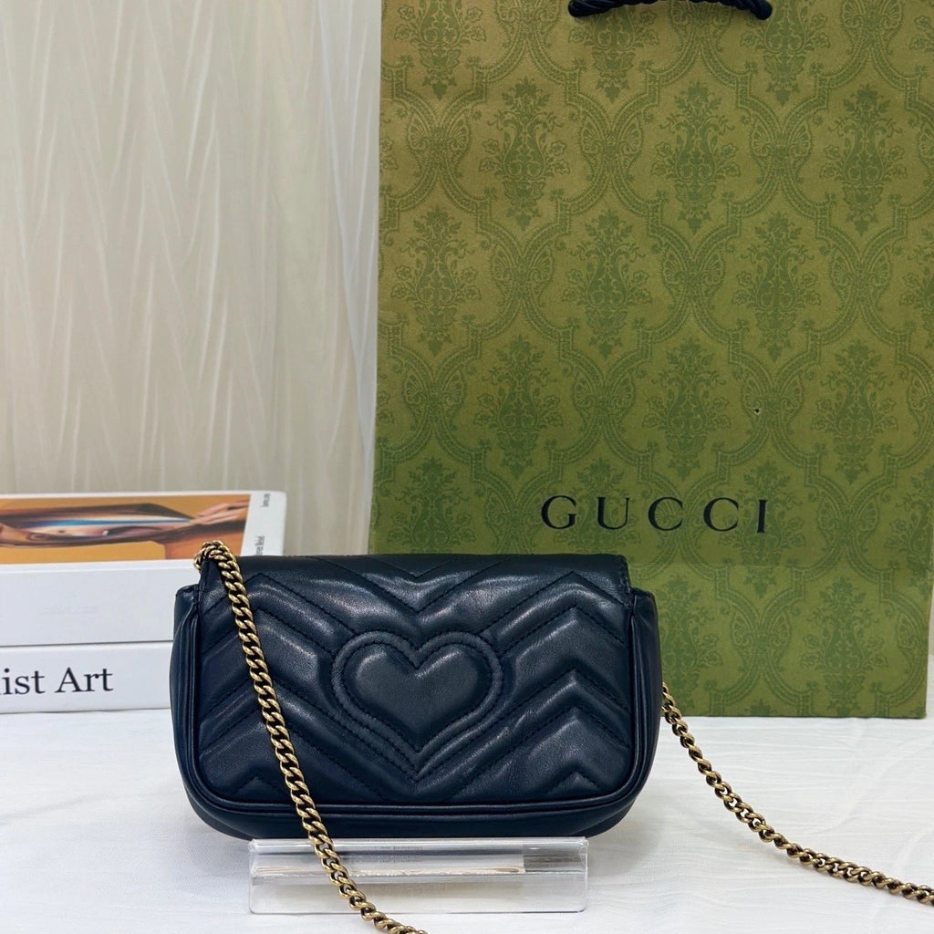 Gucci Marmont Black Gold Shoulder Bag Crossbody Excellent