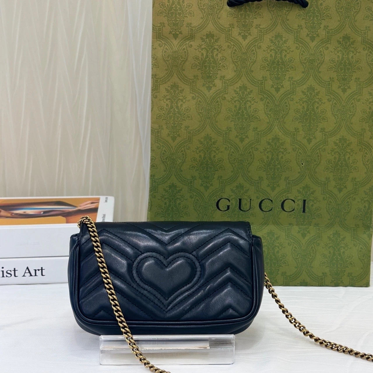 Gucci Marmont Black Gold Shoulder Bag Crossbody Excellent